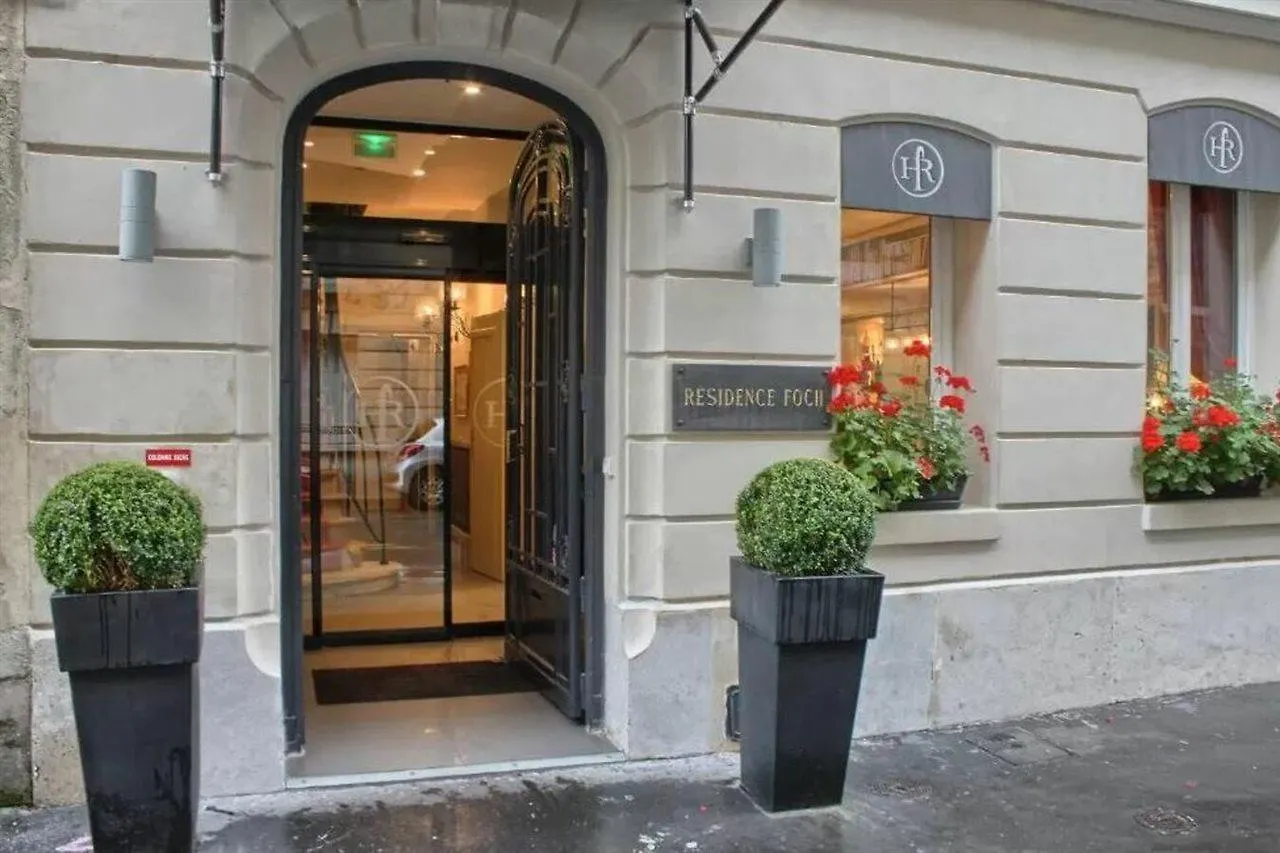 Foch Hotel 4*