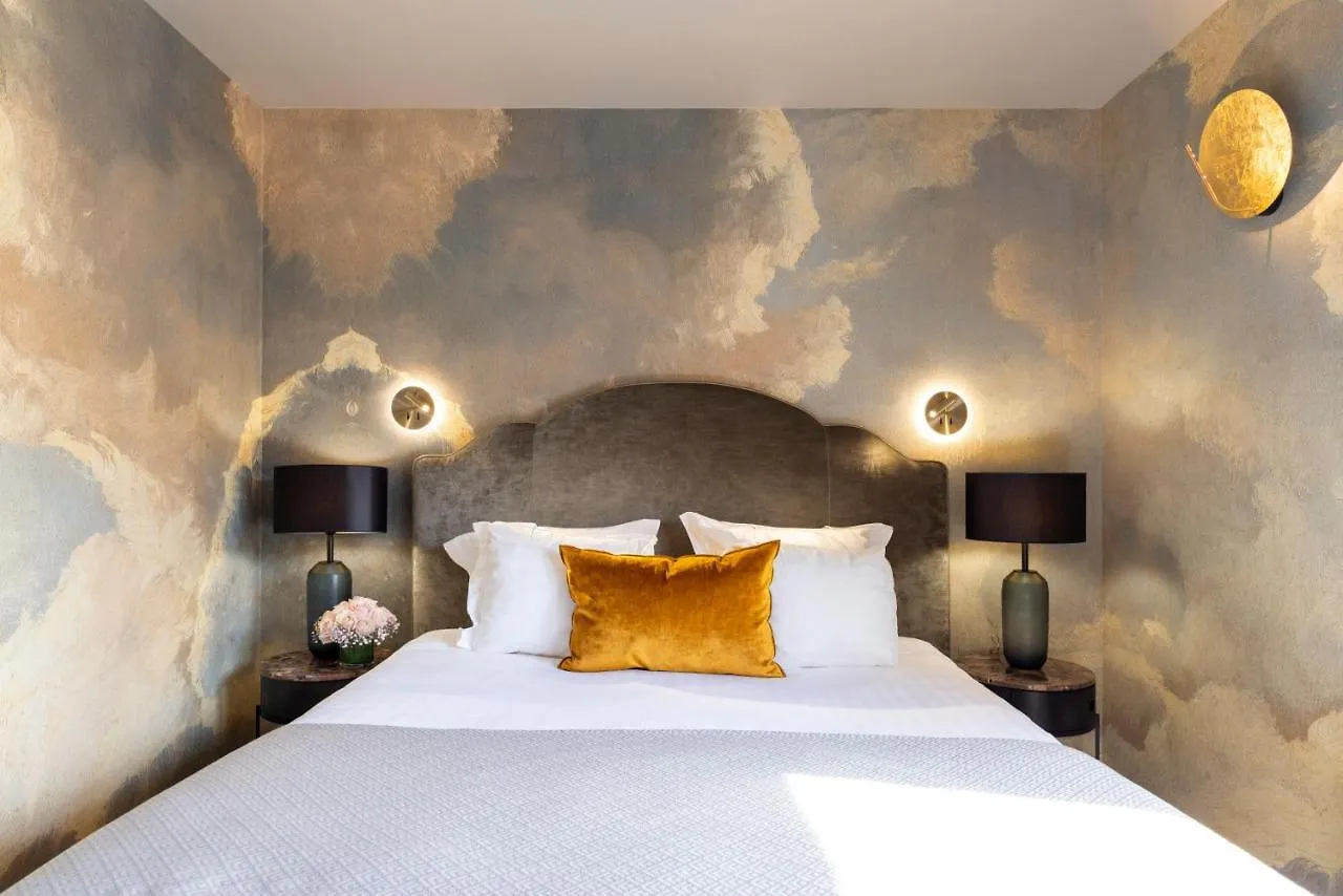 Foch Hotel Paris