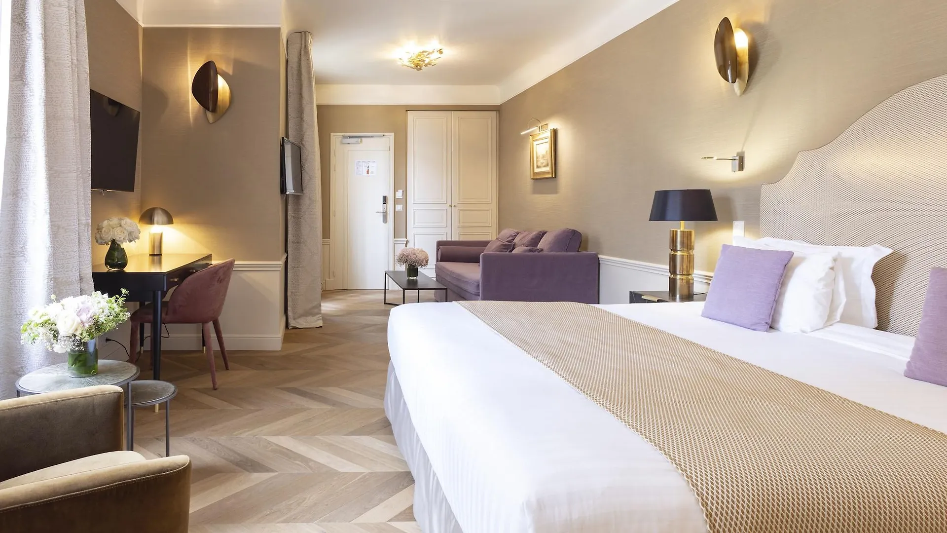 Hotel Foch 4*