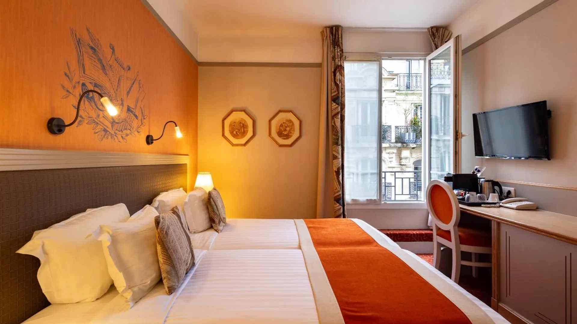 Hotel Foch Paris