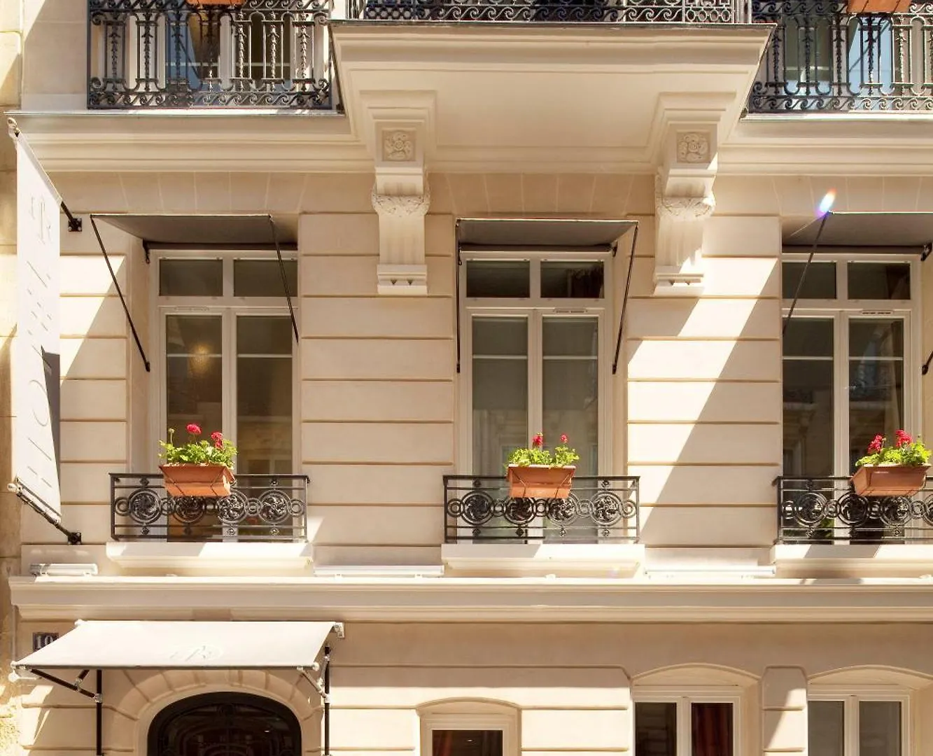 Hotel Foch 4*