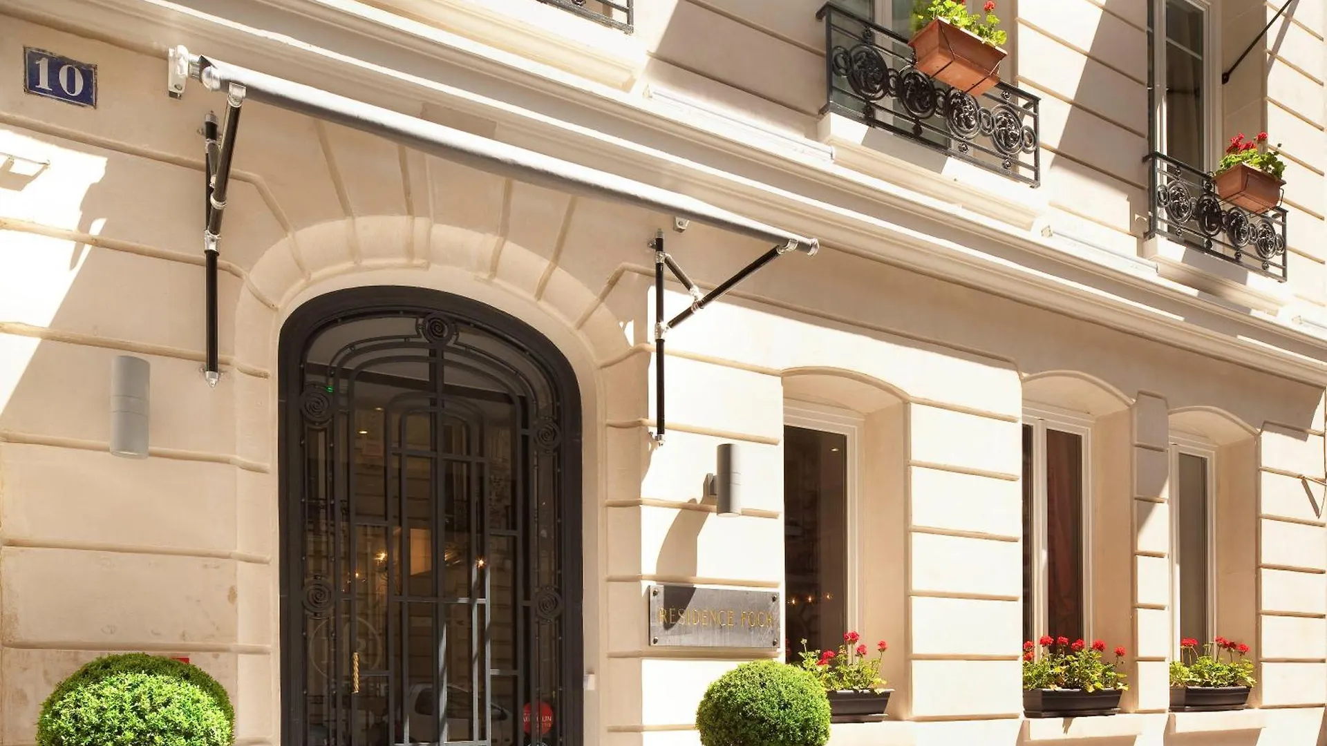 Hotel Foch Paris
