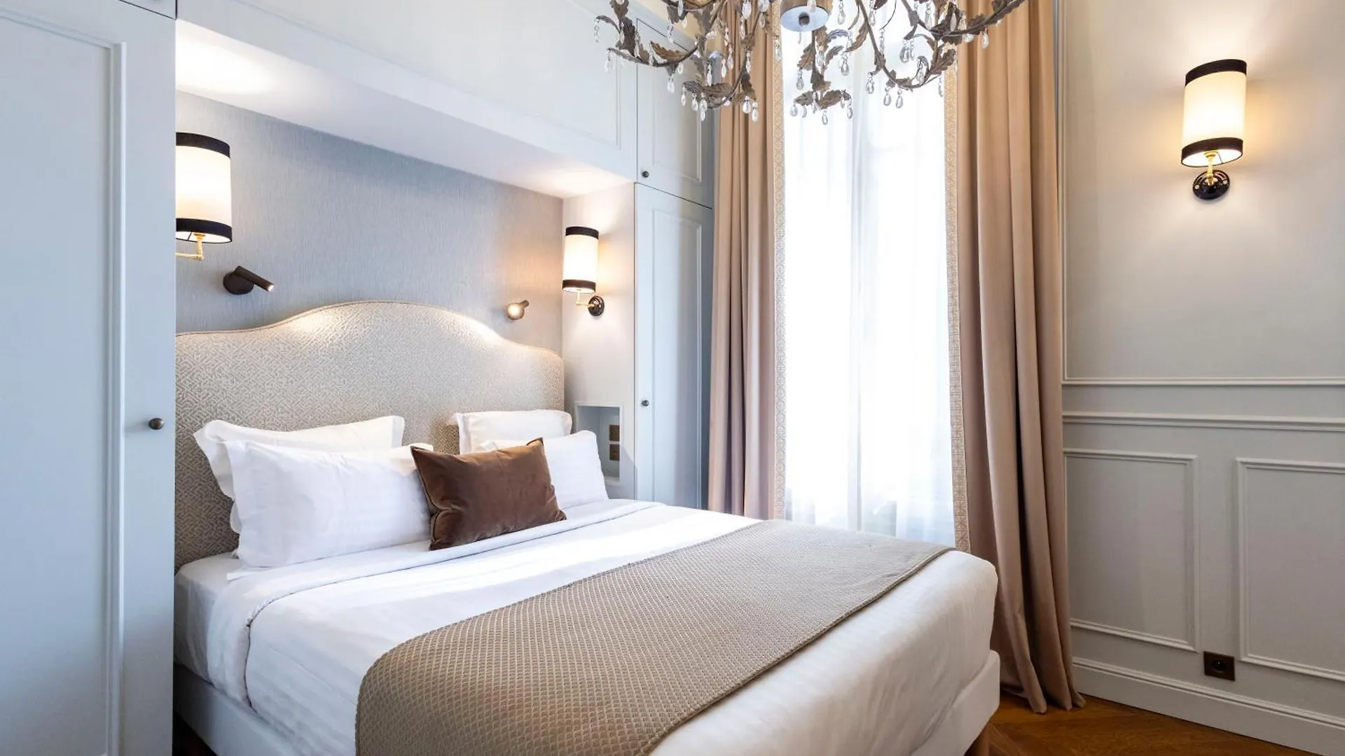 Foch Paris