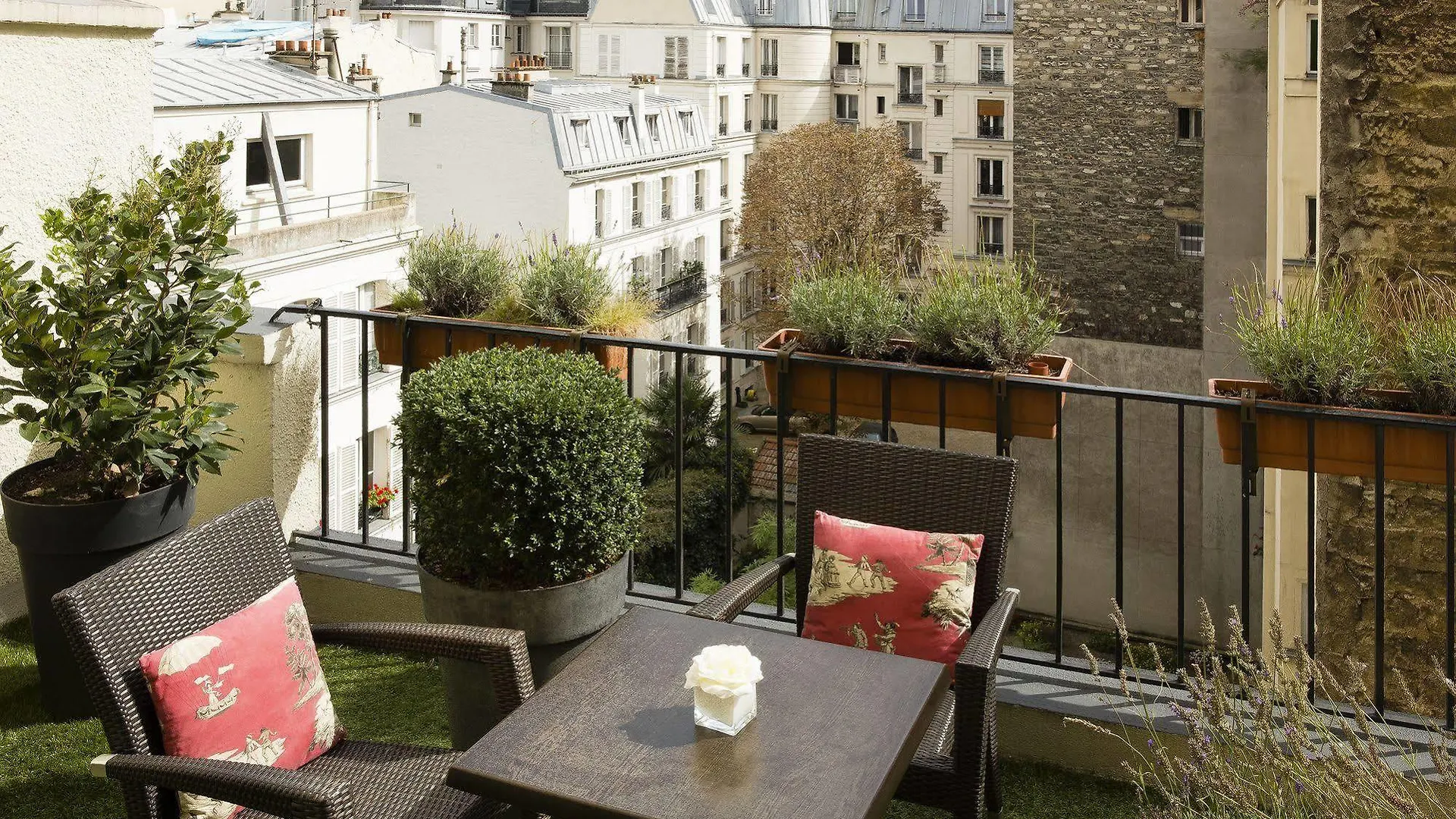Hotel Foch 4*